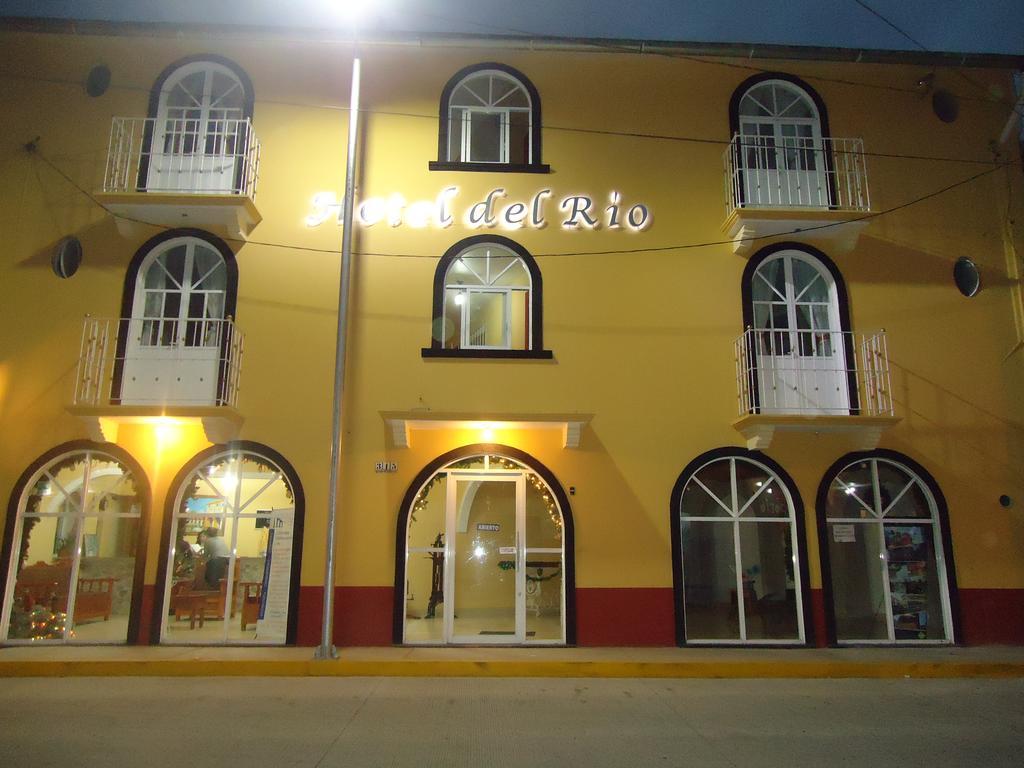 Hotel Del Rio 오리사바 외부 사진